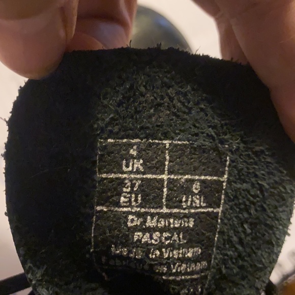 Pascal style 8 whole Doc Martins - Picture 9 of 11